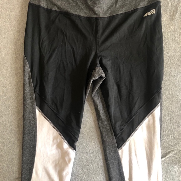 Athletic Leggings - Picture 2 of 3